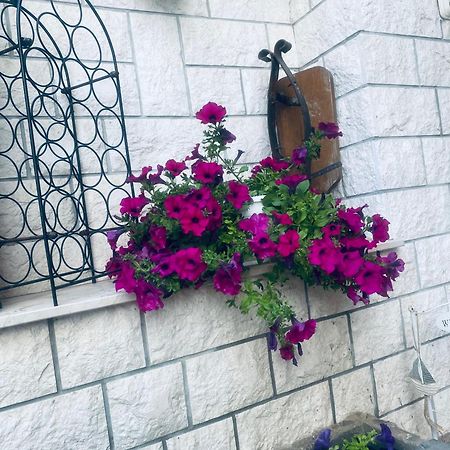 Apartmani Linda Vodice Bagian luar foto