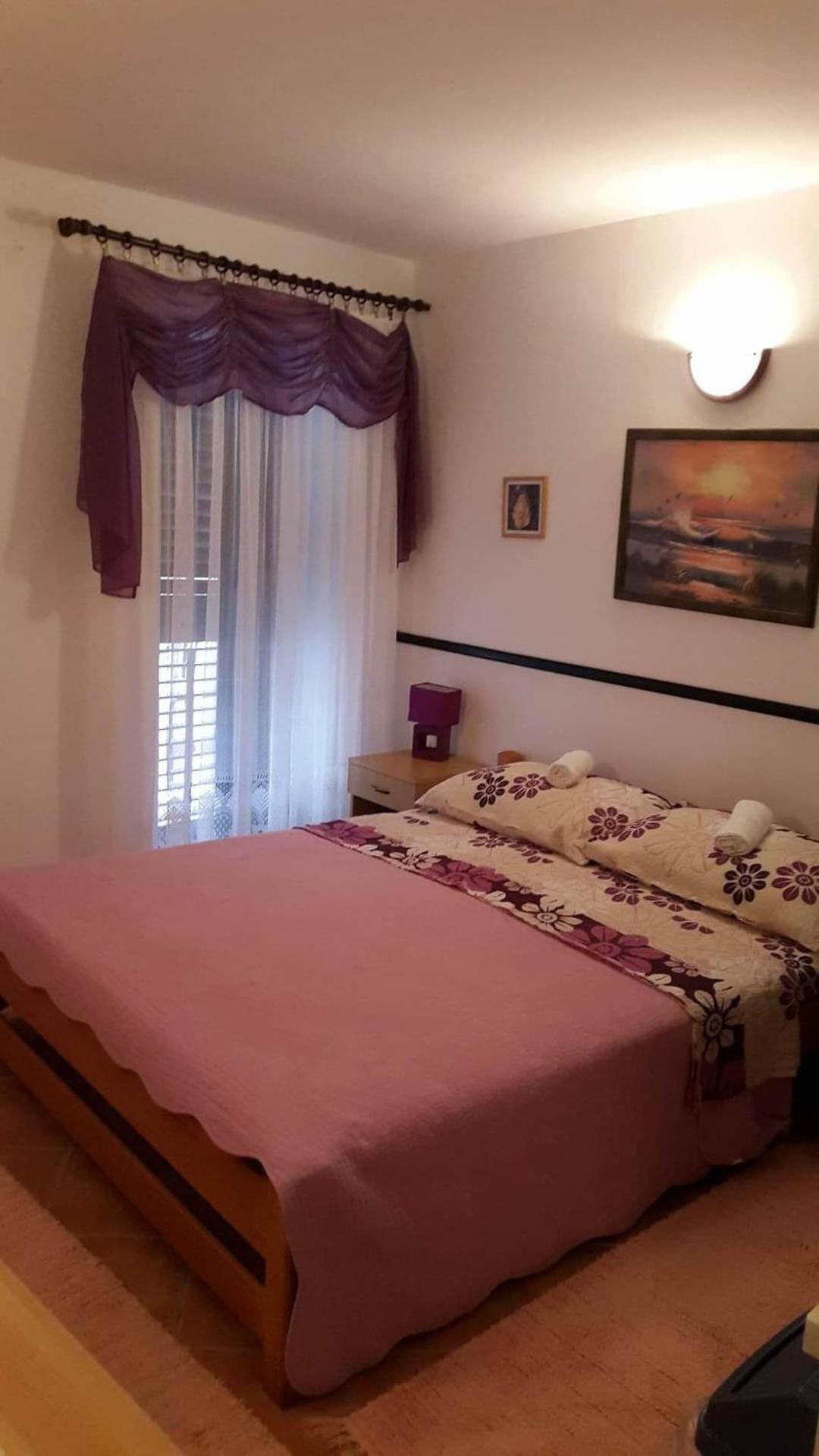 Apartmani Linda Vodice Bagian luar foto