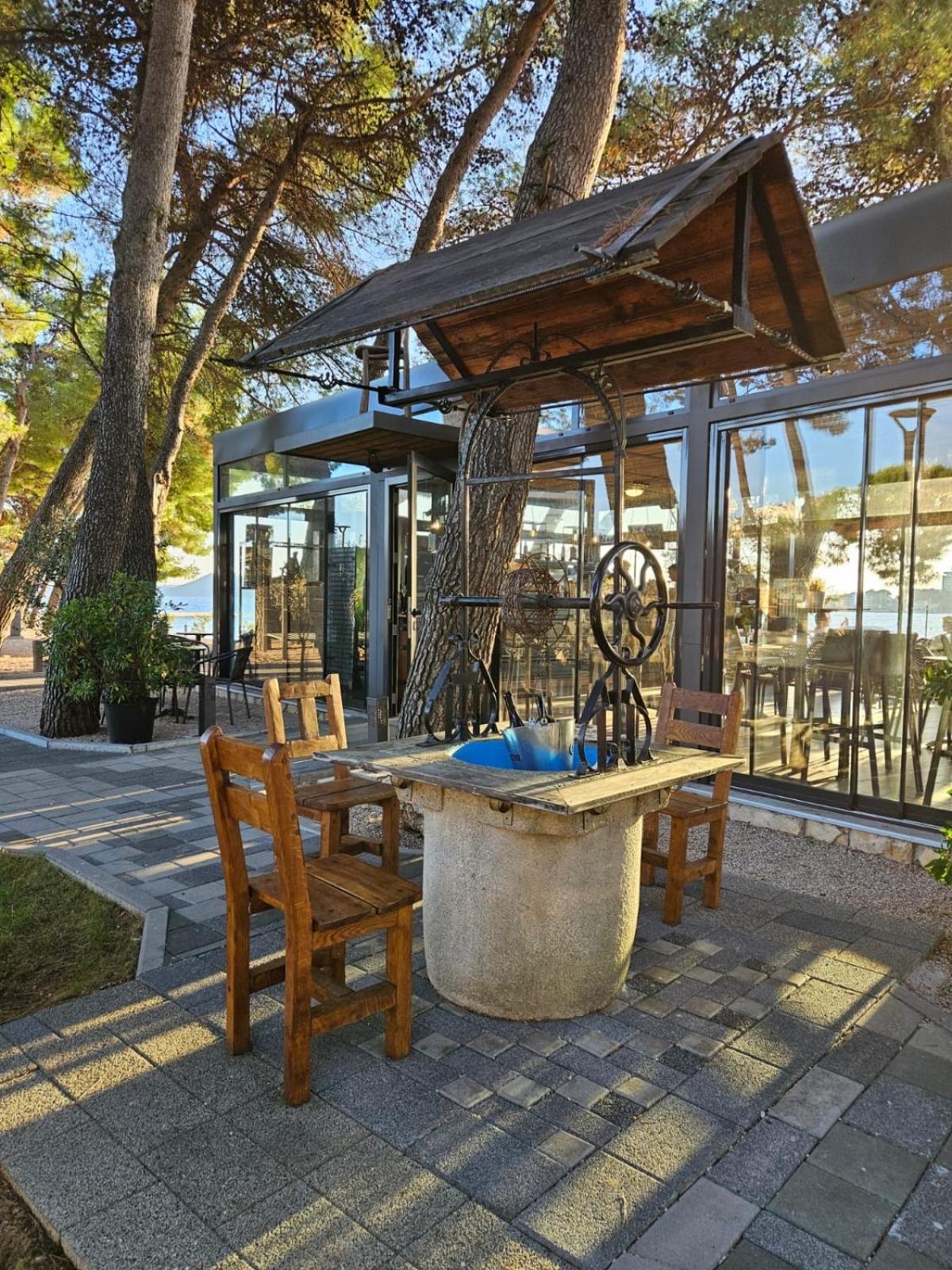 Apartmani Linda Vodice Bagian luar foto